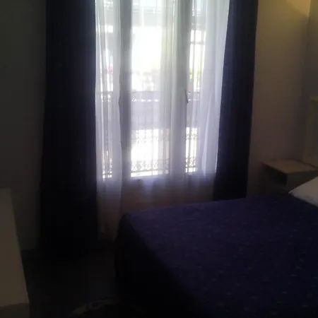 Hotel Andre Gill 2*
