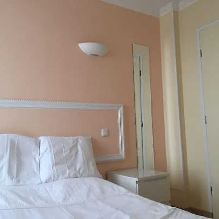 Andre Gill Hotel Paris